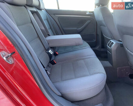 Черный Фольксваген Гольф, объемом двигателя 1.6 л и пробегом 231 тыс. км за 5150 $, фото 21 на Automoto.ua