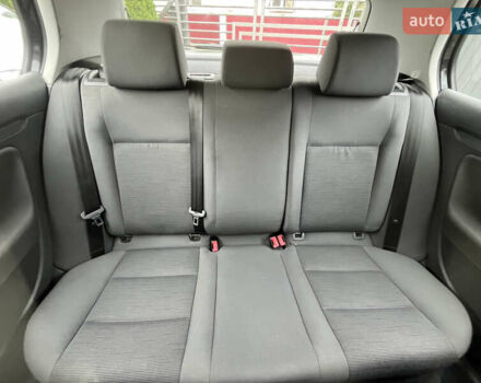 Черный Фольксваген Гольф, объемом двигателя 1.6 л и пробегом 211 тыс. км за 5400 $, фото 29 на Automoto.ua