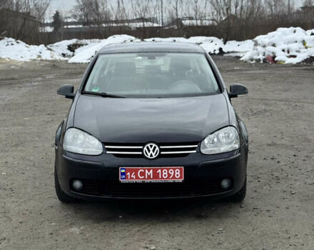 Черный Фольксваген Гольф, объемом двигателя 1.6 л и пробегом 200 тыс. км за 5600 $, фото 2 на Automoto.ua