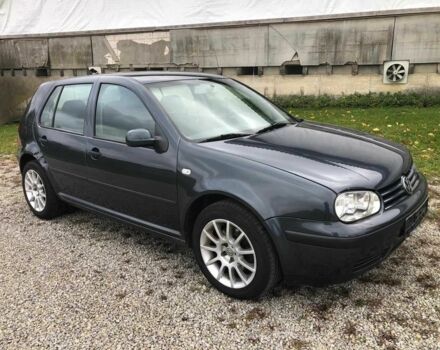 Черный Фольксваген Гольф, объемом двигателя 1.9 л и пробегом 250 тыс. км за 1700 $, фото 5 на Automoto.ua