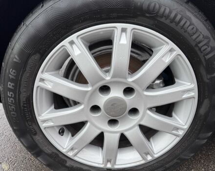 Чорний Фольксваген Гольф, об'ємом двигуна 1.6 л та пробігом 198 тис. км за 5100 $, фото 13 на Automoto.ua