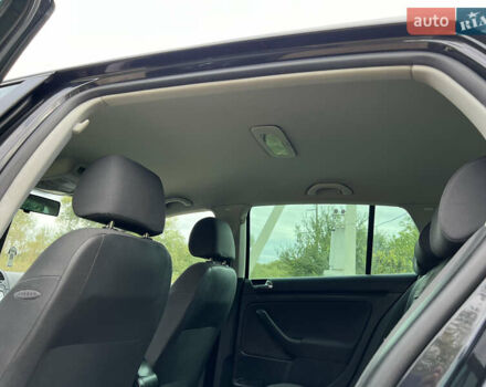 Черный Фольксваген Гольф, объемом двигателя 1.4 л и пробегом 175 тыс. км за 4900 $, фото 22 на Automoto.ua