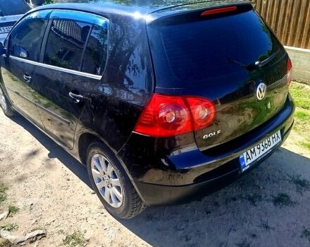 Черный Фольксваген Гольф, объемом двигателя 1.6 л и пробегом 239 тыс. км за 3800 $, фото 1 на Automoto.ua