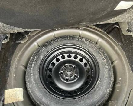 Черный Фольксваген Гольф, объемом двигателя 1.6 л и пробегом 266 тыс. км за 4555 $, фото 15 на Automoto.ua