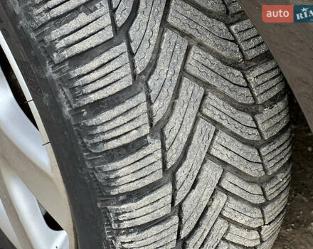 Черный Фольксваген Гольф, объемом двигателя 1.4 л и пробегом 175 тыс. км за 4900 $, фото 15 на Automoto.ua