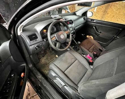 Черный Фольксваген Гольф, объемом двигателя 1.4 л и пробегом 0 тыс. км за 5000 $, фото 5 на Automoto.ua