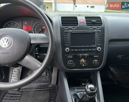 Чорний Фольксваген Гольф, об'ємом двигуна 1.4 л та пробігом 211 тис. км за 5000 $, фото 12 на Automoto.ua