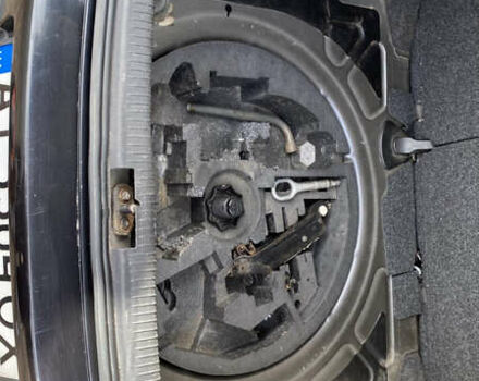 Черный Фольксваген Гольф, объемом двигателя 1.6 л и пробегом 245 тыс. км за 5400 $, фото 19 на Automoto.ua