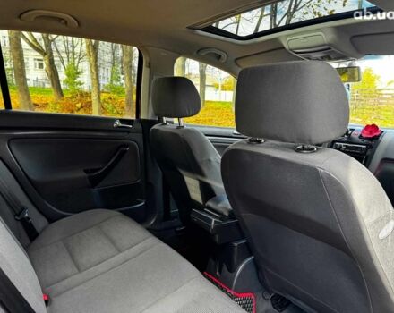 Черный Фольксваген Гольф, объемом двигателя 1.4 л и пробегом 214 тыс. км за 5490 $, фото 23 на Automoto.ua