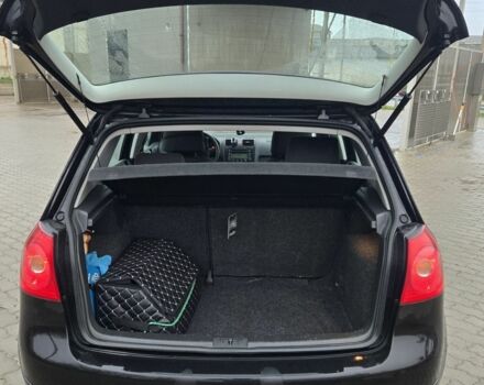 Черный Фольксваген Гольф, объемом двигателя 1.4 л и пробегом 220 тыс. км за 5600 $, фото 1 на Automoto.ua