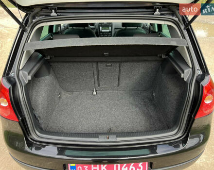 Черный Фольксваген Гольф, объемом двигателя 1.4 л и пробегом 175 тыс. км за 4900 $, фото 24 на Automoto.ua