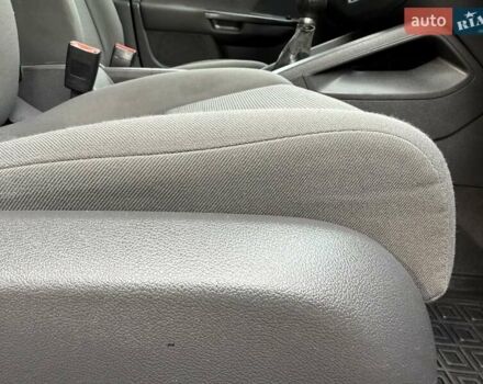 Черный Фольксваген Гольф, объемом двигателя 1.97 л и пробегом 418 тыс. км за 4650 $, фото 41 на Automoto.ua