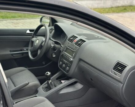 Черный Фольксваген Гольф, объемом двигателя 1.4 л и пробегом 199 тыс. км за 4999 $, фото 7 на Automoto.ua