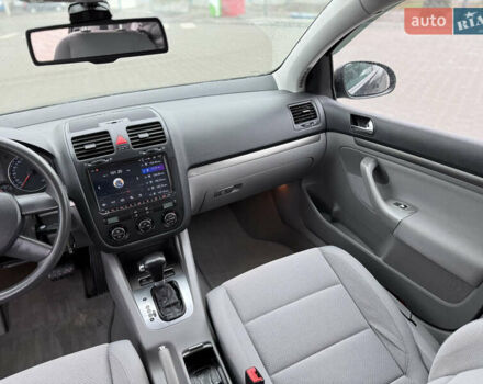 Чорний Фольксваген Гольф, об'ємом двигуна 1.6 л та пробігом 220 тис. км за 6250 $, фото 32 на Automoto.ua