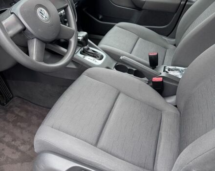 Чорний Фольксваген Гольф, об'ємом двигуна 1.6 л та пробігом 198 тис. км за 5100 $, фото 18 на Automoto.ua