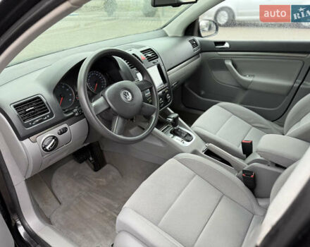 Чорний Фольксваген Гольф, об'ємом двигуна 1.6 л та пробігом 220 тис. км за 6250 $, фото 28 на Automoto.ua