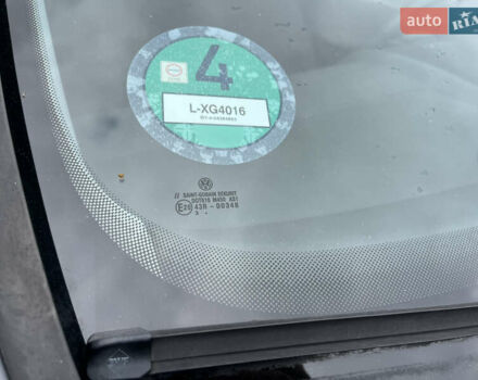 Черный Фольксваген Гольф, объемом двигателя 1.6 л и пробегом 211 тыс. км за 5400 $, фото 15 на Automoto.ua