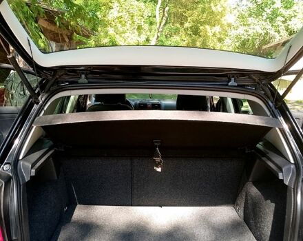 Черный Фольксваген Гольф, объемом двигателя 1.4 л и пробегом 230 тыс. км за 5450 $, фото 5 на Automoto.ua