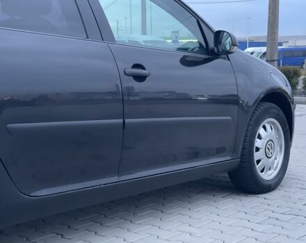 Черный Фольксваген Гольф, объемом двигателя 1.4 л и пробегом 234 тыс. км за 5400 $, фото 8 на Automoto.ua