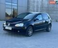 Черный Фольксваген Гольф, объемом двигателя 1.6 л и пробегом 270 тыс. км за 3950 $, фото 1 на Automoto.ua
