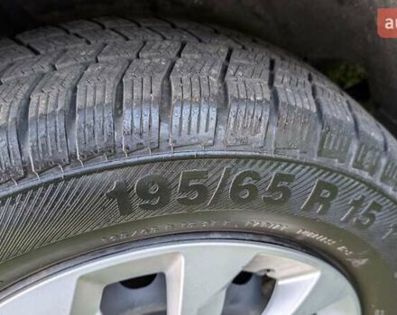 Черный Фольксваген Гольф, объемом двигателя 1.39 л и пробегом 338 тыс. км за 4500 $, фото 6 на Automoto.ua