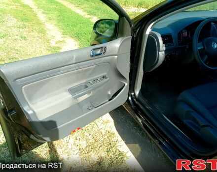 Черный Фольксваген Гольф, объемом двигателя 1.4 л и пробегом 230 тыс. км за 5450 $, фото 7 на Automoto.ua