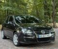 Черный Фольксваген Гольф, объемом двигателя 1.6 л и пробегом 252 тыс. км за 6100 $, фото 1 на Automoto.ua