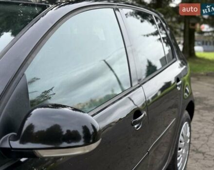 Черный Фольксваген Гольф, объемом двигателя 1.97 л и пробегом 418 тыс. км за 4650 $, фото 6 на Automoto.ua