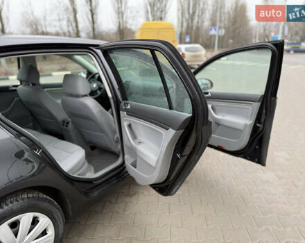 Чорний Фольксваген Гольф, об'ємом двигуна 1.6 л та пробігом 220 тис. км за 6250 $, фото 49 на Automoto.ua