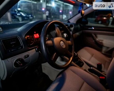 Чорний Фольксваген Гольф, об'ємом двигуна 1.4 л та пробігом 216 тис. км за 5200 $, фото 11 на Automoto.ua