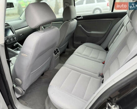 Чорний Фольксваген Гольф, об'ємом двигуна 1.6 л та пробігом 220 тис. км за 6250 $, фото 36 на Automoto.ua