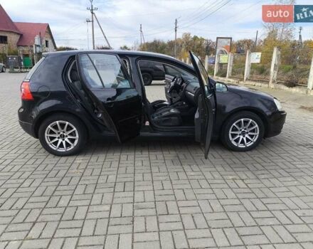 Фольксваген Гольф 2004 в Сторожинце на Automoto.ua Черный Фольксваген Гольф, объемом двигателя 1.6 л и пробегом 307 тыс. км за 5850 $, фото 14 на Automoto.ua