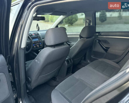 Черный Фольксваген Гольф, объемом двигателя 1.98 л и пробегом 313 тыс. км за 6200 $, фото 24 на Automoto.ua