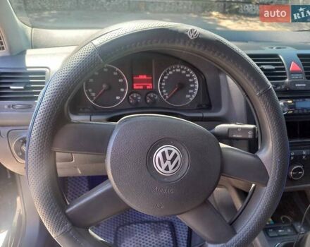 Черный Фольксваген Гольф, объемом двигателя 1.39 л и пробегом 230 тыс. км за 5000 $, фото 9 на Automoto.ua