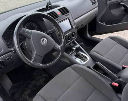 Черный Фольксваген Гольф, объемом двигателя 1.6 л и пробегом 200 тыс. км за 5600 $, фото 17 на Automoto.ua