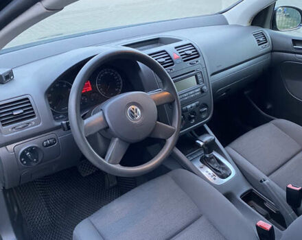 Чорний Фольксваген Гольф, об'ємом двигуна 1.6 л та пробігом 270 тис. км за 5900 $, фото 11 на Automoto.ua