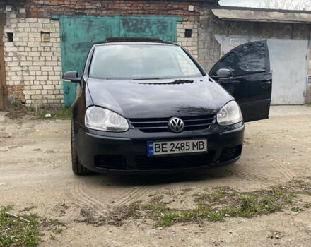 Черный Фольксваген Гольф, объемом двигателя 1.39 л и пробегом 260 тыс. км за 5500 $, фото 6 на Automoto.ua