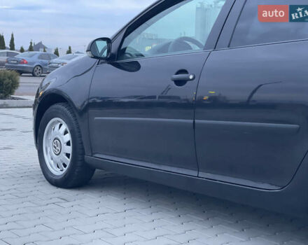 Черный Фольксваген Гольф, объемом двигателя 1.39 л и пробегом 233 тыс. км за 5400 $, фото 7 на Automoto.ua