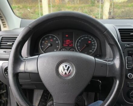 Черный Фольксваген Гольф, объемом двигателя 1.6 л и пробегом 309 тыс. км за 5300 $, фото 4 на Automoto.ua