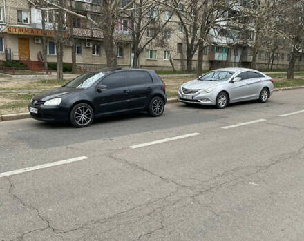 Черный Фольксваген Гольф, объемом двигателя 1.39 л и пробегом 260 тыс. км за 5500 $, фото 9 на Automoto.ua