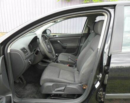 Черный Фольксваген Гольф, объемом двигателя 1.4 л и пробегом 100 тыс. км за 4700 $, фото 5 на Automoto.ua