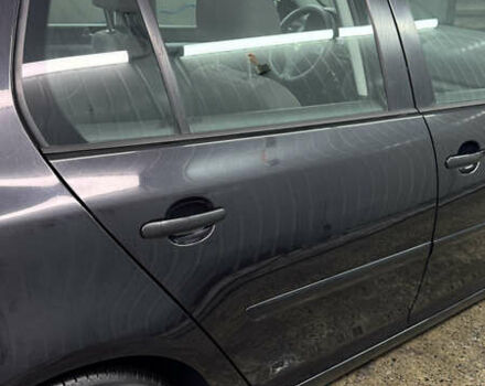 Черный Фольксваген Гольф, объемом двигателя 1.6 л и пробегом 193 тыс. км за 5150 $, фото 11 на Automoto.ua