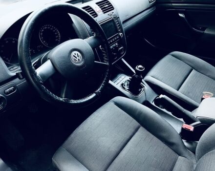 Чорний Фольксваген Гольф, об'ємом двигуна 1.4 л та пробігом 250 тис. км за 5600 $, фото 7 на Automoto.ua