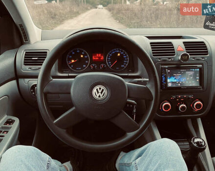 Черный Фольксваген Гольф, объемом двигателя 1.6 л и пробегом 245 тыс. км за 5400 $, фото 13 на Automoto.ua