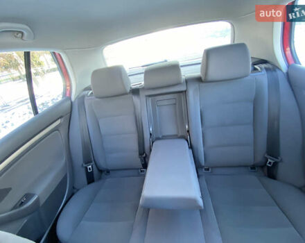 Черный Фольксваген Гольф, объемом двигателя 1.6 л и пробегом 231 тыс. км за 5150 $, фото 33 на Automoto.ua