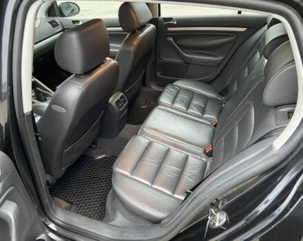 Черный Фольксваген Гольф, объемом двигателя 2 л и пробегом 240 тыс. км за 2250 $, фото 5 на Automoto.ua