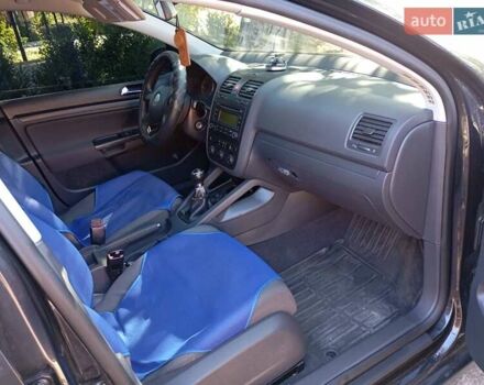 Черный Фольксваген Гольф, объемом двигателя 1.6 л и пробегом 251 тыс. км за 6200 $, фото 10 на Automoto.ua