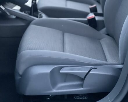 Черный Фольксваген Гольф, объемом двигателя 1.4 л и пробегом 234 тыс. км за 5400 $, фото 10 на Automoto.ua