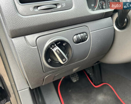 Черный Фольксваген Гольф, объемом двигателя 1.4 л и пробегом 175 тыс. км за 4900 $, фото 19 на Automoto.ua