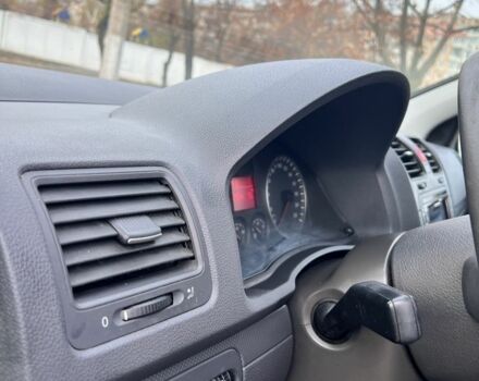 Черный Фольксваген Гольф, объемом двигателя 1.4 л и пробегом 224 тыс. км за 5150 $, фото 12 на Automoto.ua